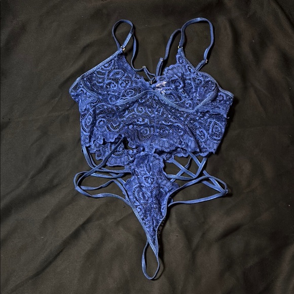 Lace Blue Lingerie One piece strappy size large feminine - Picture 2 of 4
